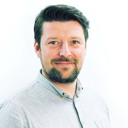 Portrait photo of Trustee Andrew Stephen